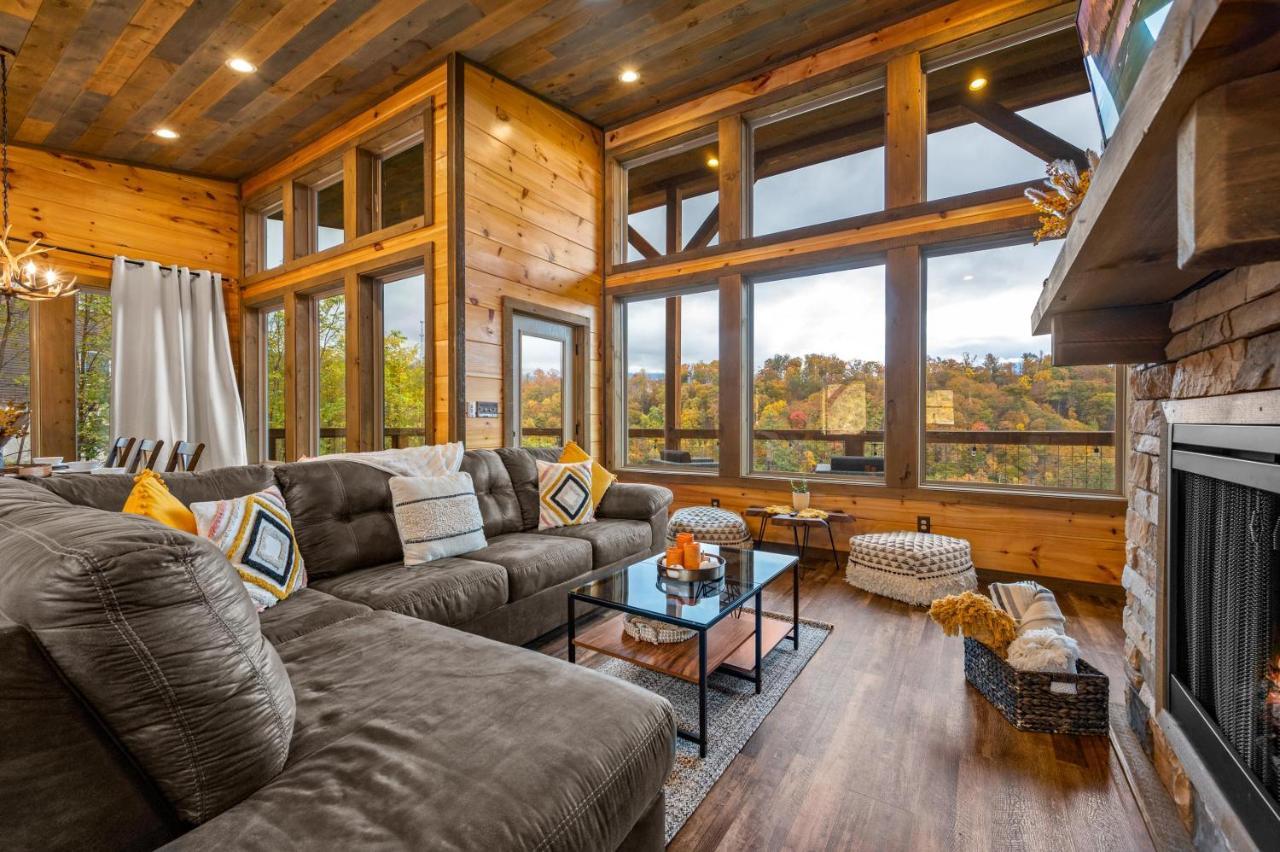 The Overlook - '21 Cabin - Gorgeous Unobstructed Views - Fire Pit Table - Gamerm - Hottub - Xbox - Lots Of Bears Gatlinburg Ngoại thất bức ảnh