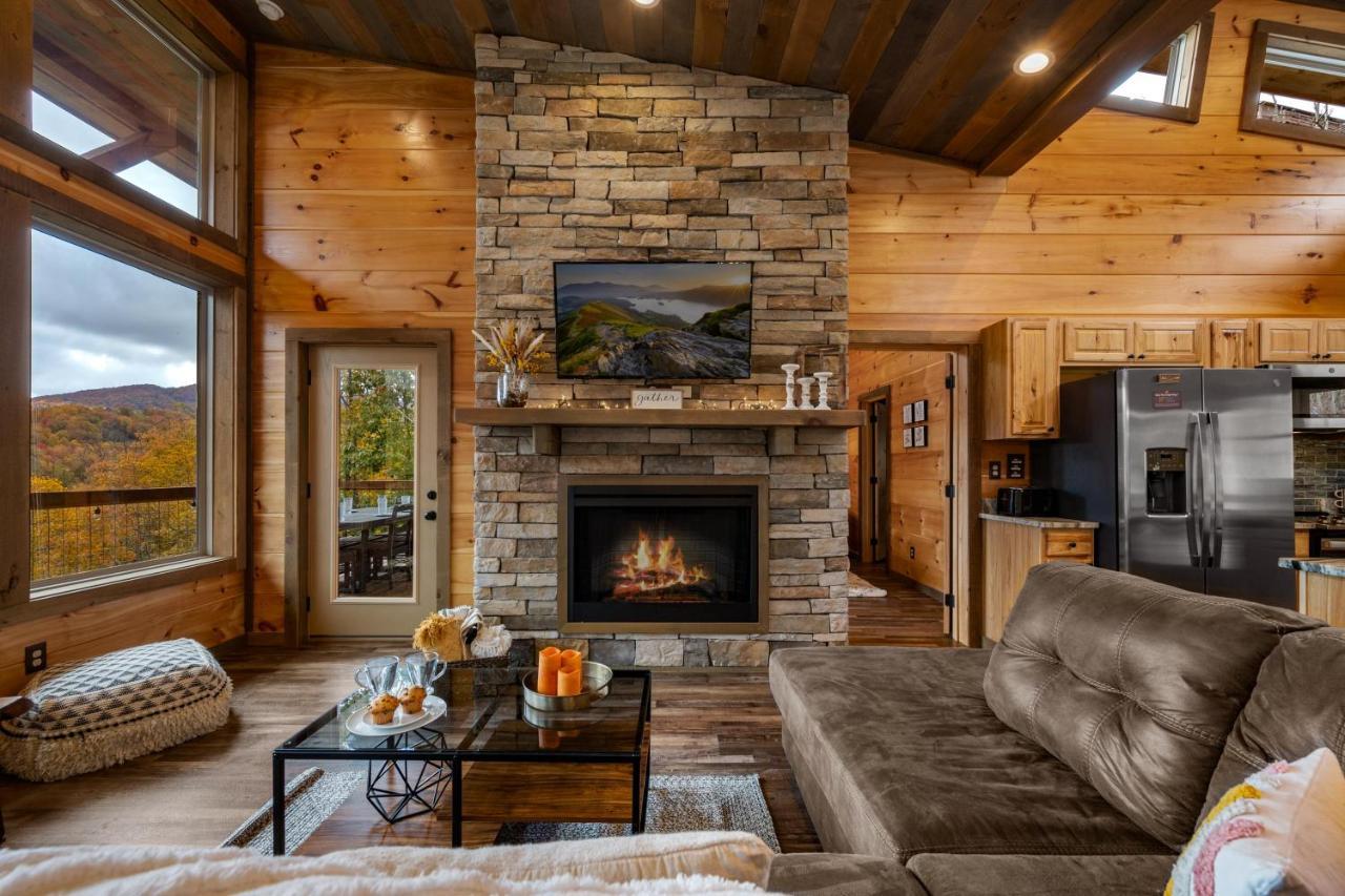 The Overlook - '21 Cabin - Gorgeous Unobstructed Views - Fire Pit Table - Gamerm - Hottub - Xbox - Lots Of Bears Gatlinburg Ngoại thất bức ảnh