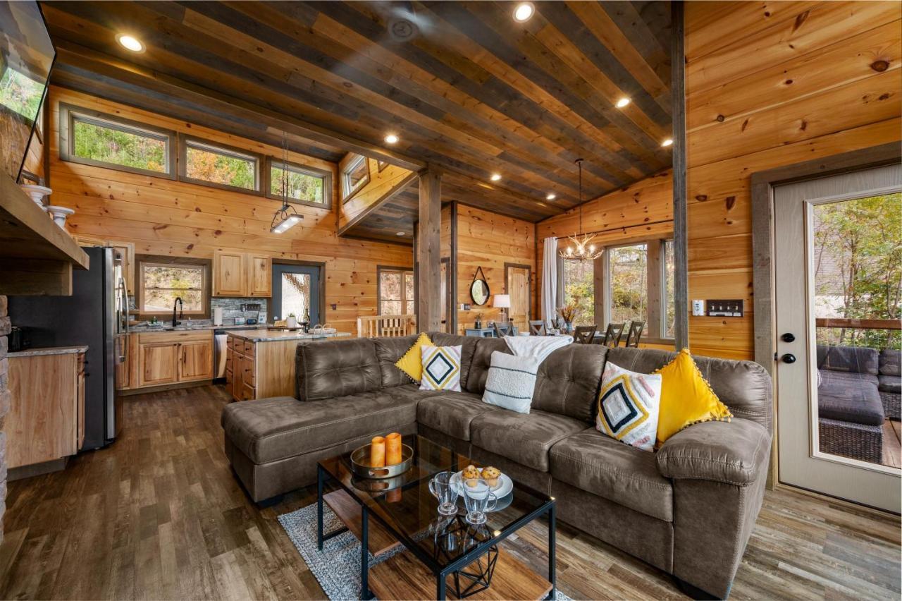 The Overlook - '21 Cabin - Gorgeous Unobstructed Views - Fire Pit Table - Gamerm - Hottub - Xbox - Lots Of Bears Gatlinburg Ngoại thất bức ảnh