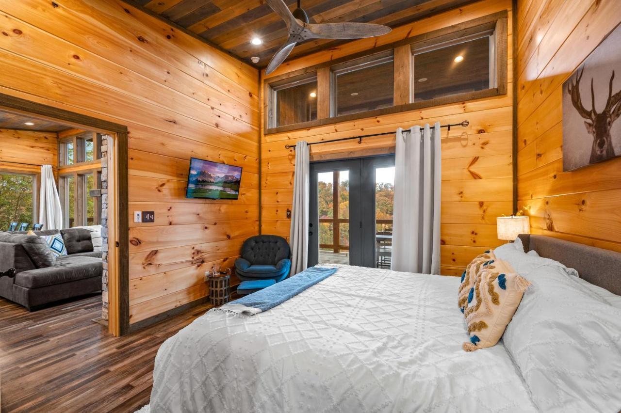 The Overlook - '21 Cabin - Gorgeous Unobstructed Views - Fire Pit Table - Gamerm - Hottub - Xbox - Lots Of Bears Gatlinburg Ngoại thất bức ảnh