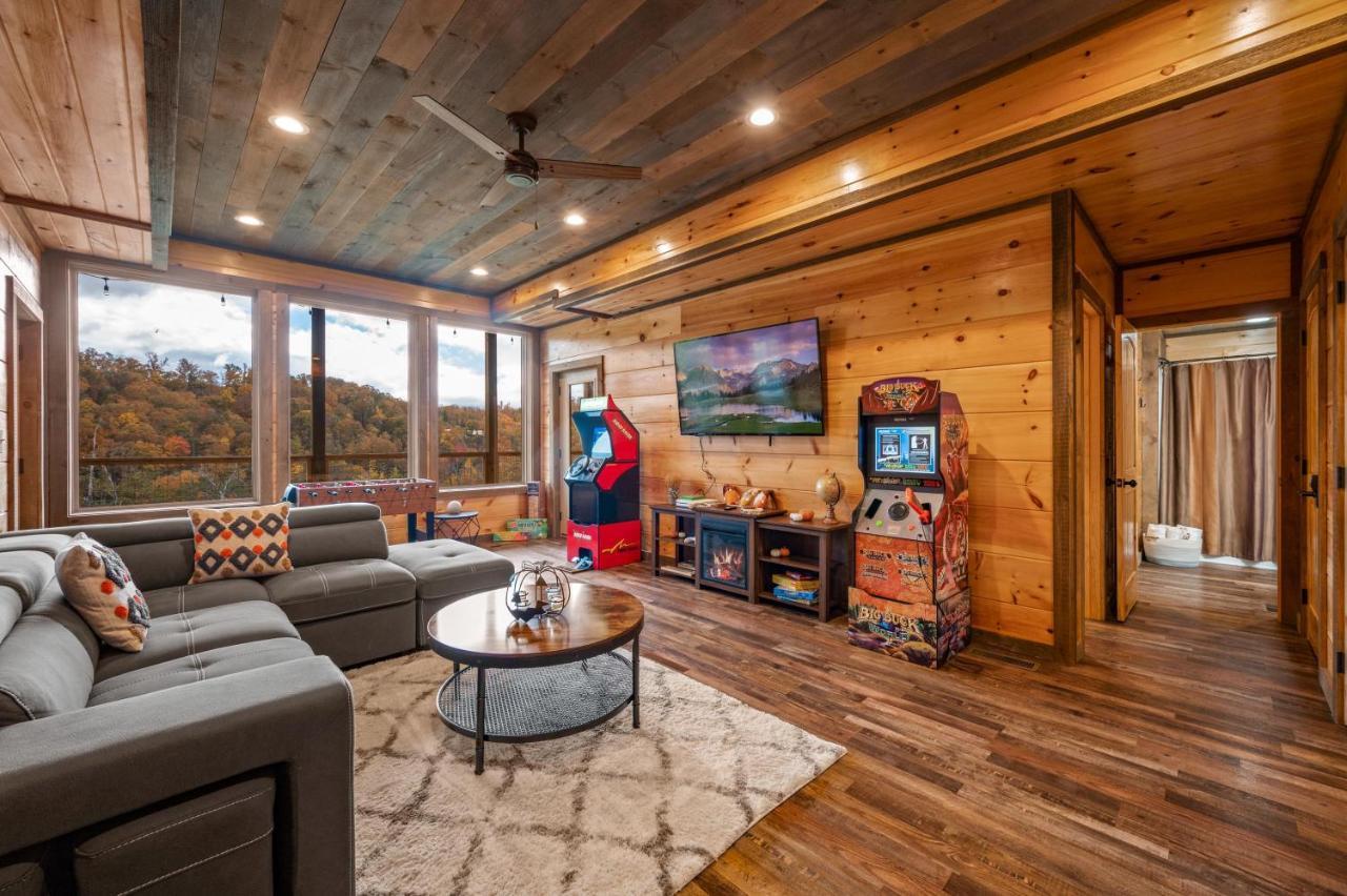 The Overlook - '21 Cabin - Gorgeous Unobstructed Views - Fire Pit Table - Gamerm - Hottub - Xbox - Lots Of Bears Gatlinburg Ngoại thất bức ảnh