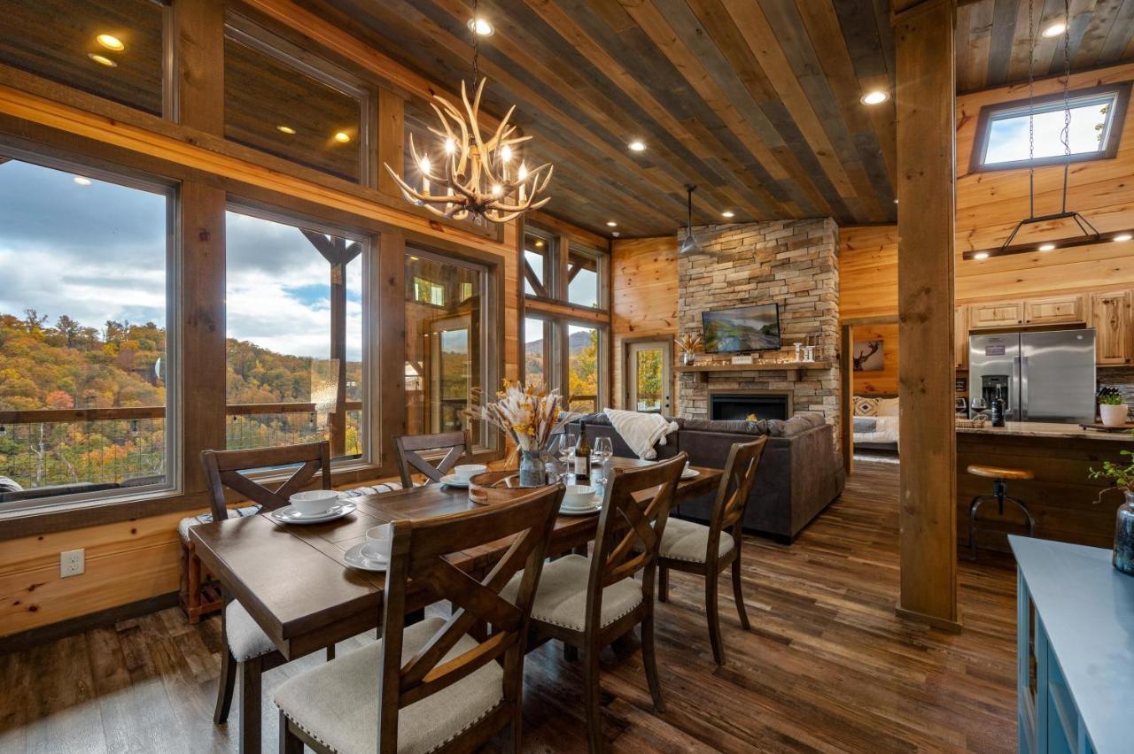 The Overlook - '21 Cabin - Gorgeous Unobstructed Views - Fire Pit Table - Gamerm - Hottub - Xbox - Lots Of Bears Gatlinburg Ngoại thất bức ảnh