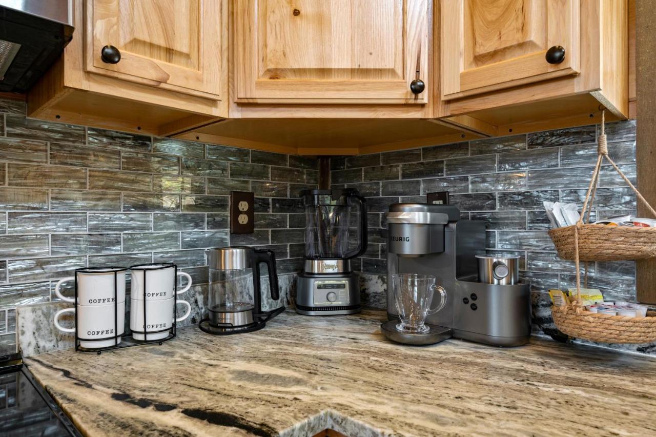 The Overlook - '21 Cabin - Gorgeous Unobstructed Views - Fire Pit Table - Gamerm - Hottub - Xbox - Lots Of Bears Gatlinburg Ngoại thất bức ảnh