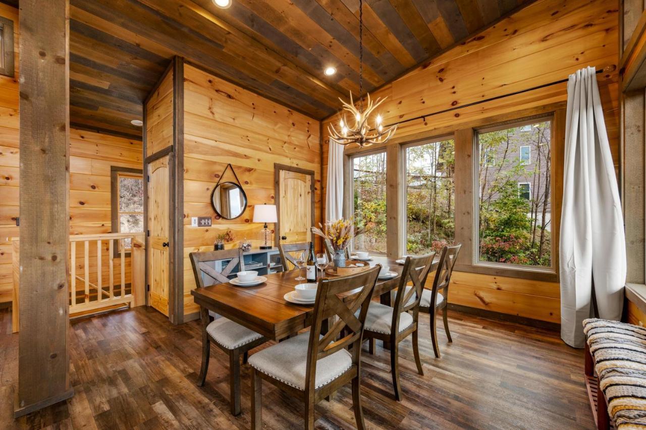 The Overlook - '21 Cabin - Gorgeous Unobstructed Views - Fire Pit Table - Gamerm - Hottub - Xbox - Lots Of Bears Gatlinburg Ngoại thất bức ảnh